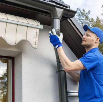 Gutter Services 02